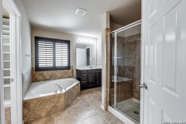 333 Atalaya Cibolo, TX 78108