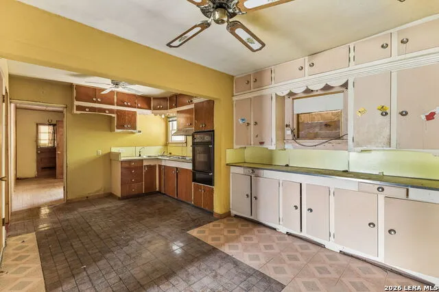 149 S Woodlawn St Pearsall, TX 78061