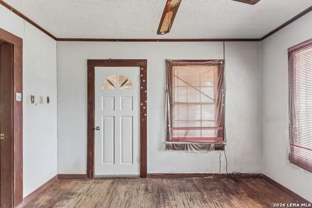149 S Woodlawn St Pearsall, TX 78061