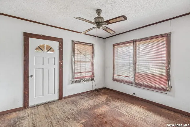 149 S Woodlawn St Pearsall, TX 78061