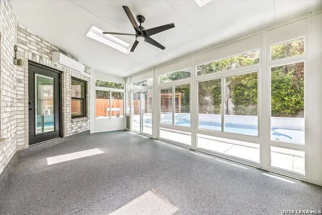 8502 Park Olympia Universal City, TX 78148