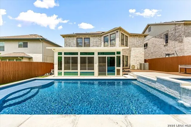 8502 Park Olympia Universal City, TX 78148