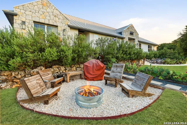 103 CASCADA PT Spring Branch, TX 78070