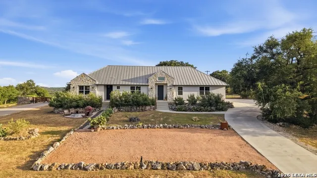 103 CASCADA PT Spring Branch, TX 78070