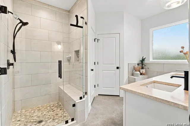 103 CASCADA PT Spring Branch, TX 78070