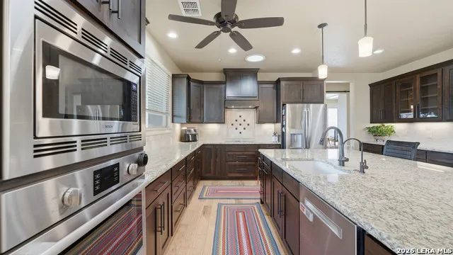 263 TRIPLE R DR La Vernia, TX 78121