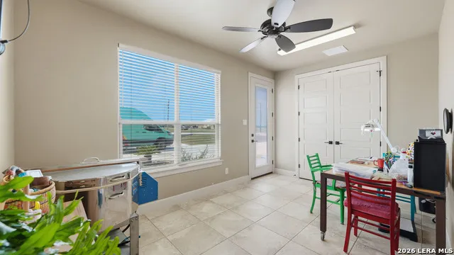 263 TRIPLE R DR La Vernia, TX 78121