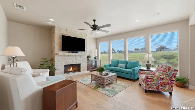 263 TRIPLE R DR La Vernia, TX 78121