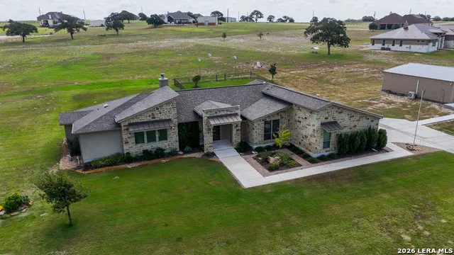 263 TRIPLE R DR La Vernia, TX 78121