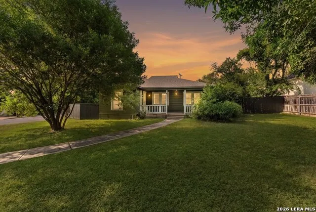 101 Charles Rd Terrell Hills, TX 78209