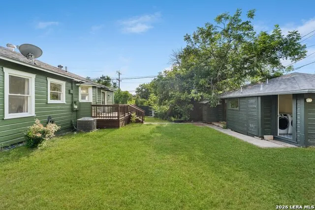 101 Charles Rd Terrell Hills, TX 78209