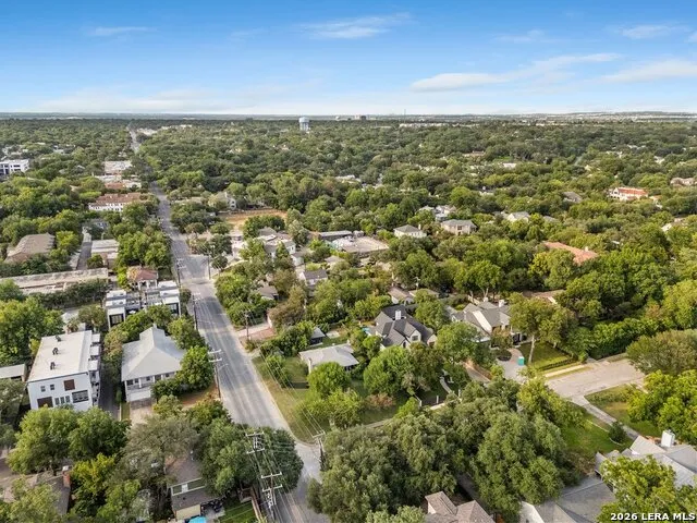 101 Charles Rd Terrell Hills, TX 78209
