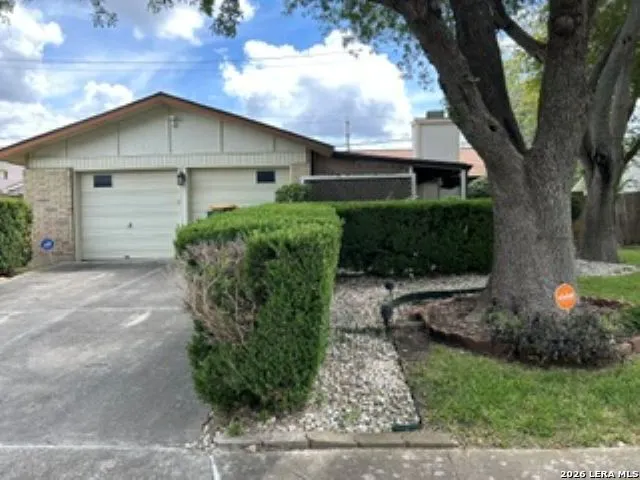 11055 White Sands Live Oak, TX 78233