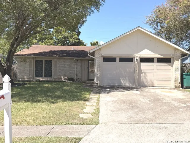 11217 Champion Oak Live Oak, TX 78233