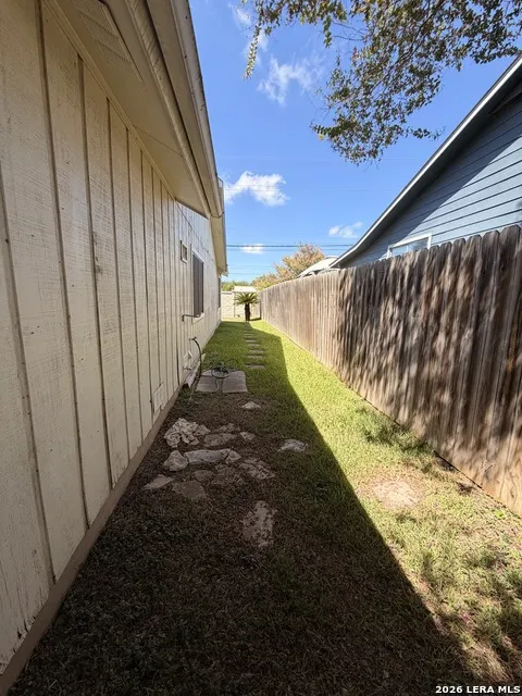 11217 Champion Oak Live Oak, TX 78233