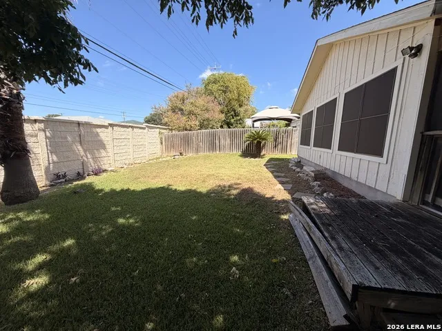 11217 Champion Oak Live Oak, TX 78233
