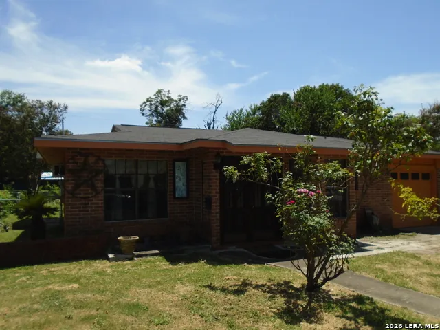 238 STOREYWOOD DR San Antonio, TX 78213