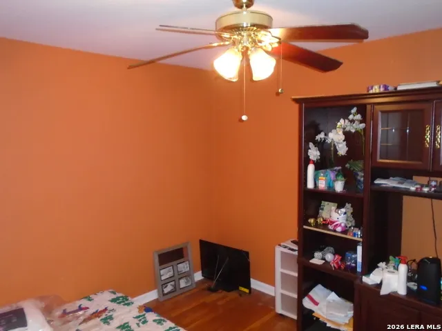 238 STOREYWOOD DR San Antonio, TX 78213