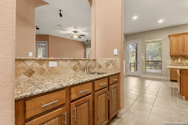 322 Arendes Dr New Braunfels, TX 78132