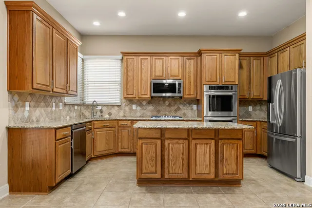 322 Arendes Dr New Braunfels, TX 78132