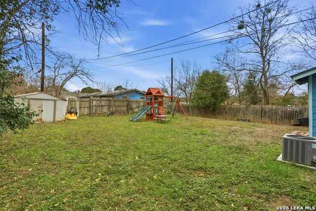 1015 CIBOLO TRL Universal City, TX 78148