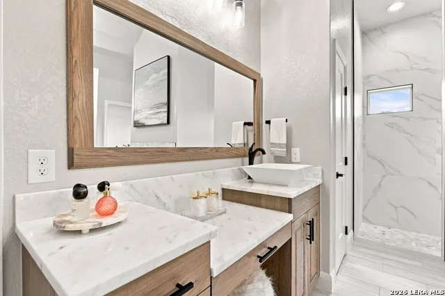 100 RANGER PT Adkins, TX 78101