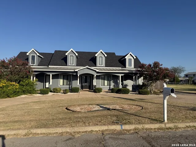 200 S 16TH ST Carrizo Springs, TX 78834