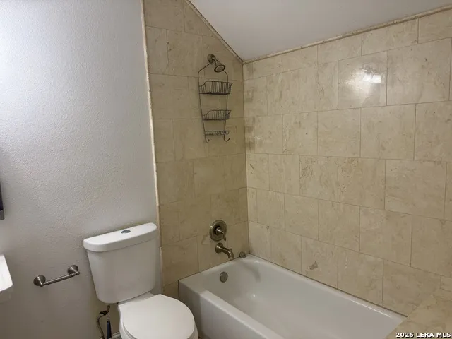200 S 16TH ST Carrizo Springs, TX 78834