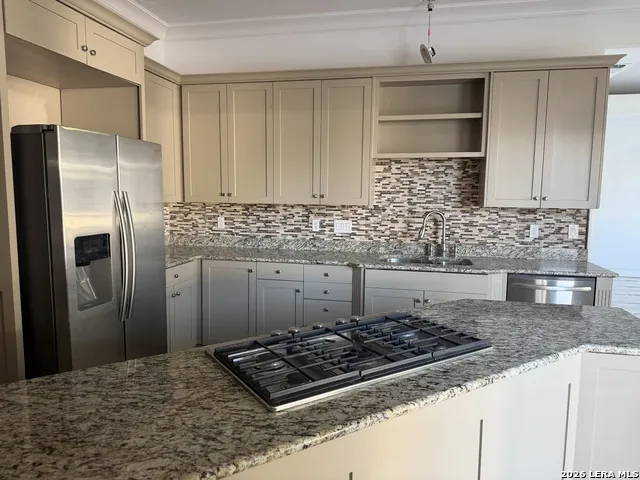 200 S 16TH ST Carrizo Springs, TX 78834