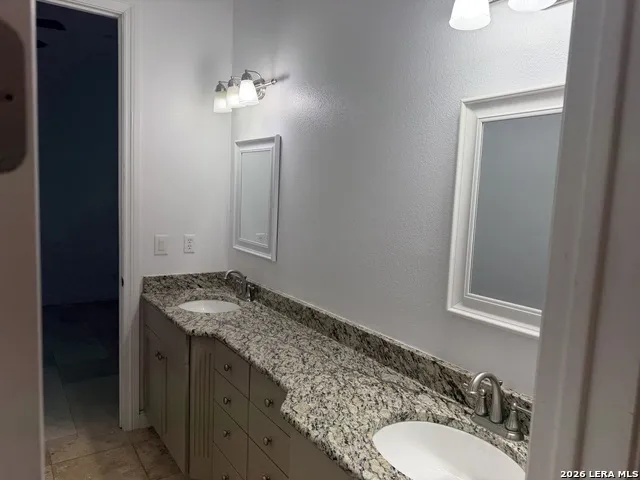 200 S 16TH ST Carrizo Springs, TX 78834