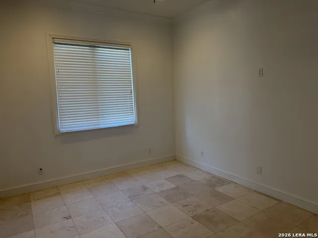 200 S 16TH ST Carrizo Springs, TX 78834