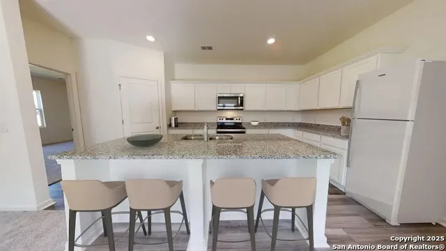 12819 Spur Hollow Schertz, TX 78154