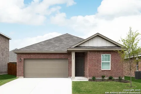 12827 Spur Hollow