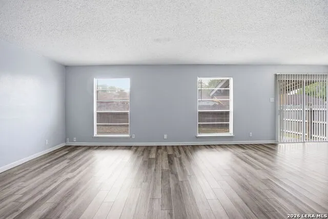 714 DANA DR Converse, TX 78109