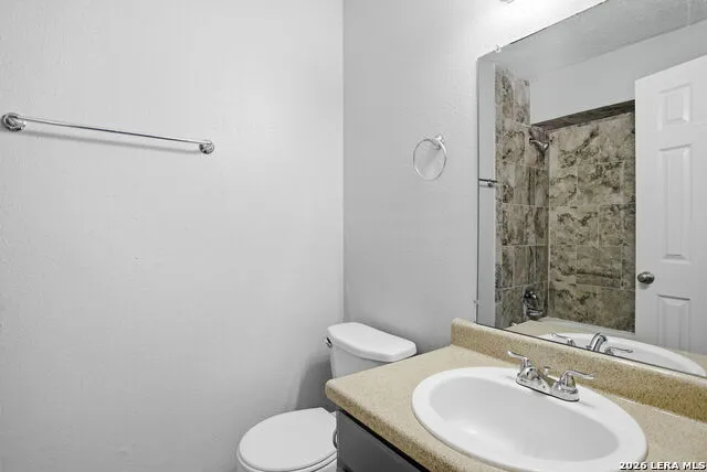 714 DANA DR Converse, TX 78109