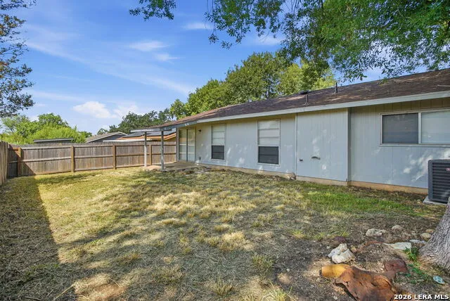 714 DANA DR Converse, TX 78109
