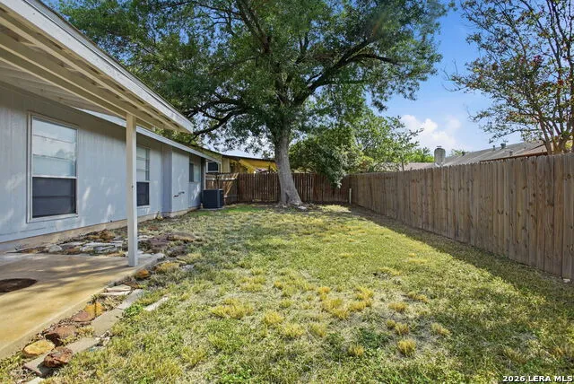 714 DANA DR Converse, TX 78109