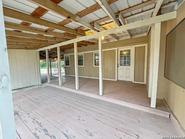 2722 ELLIS RD Beeville, TX 78102