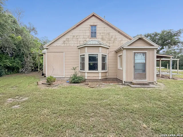 2722 ELLIS RD Beeville, TX 78102