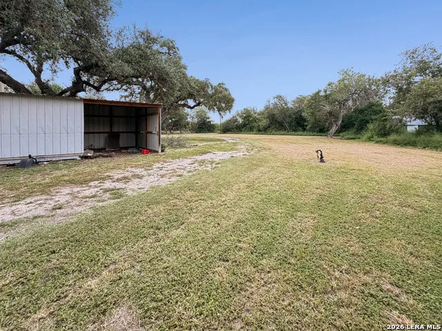 2722 ELLIS RD Beeville, TX 78102