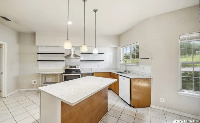 217 SKY VIEW DR Adkins, TX 78101