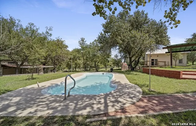 217 SKY VIEW DR Adkins, TX 78101
