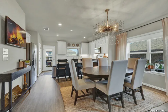 2080 Cowan New Braunfels, TX 78132