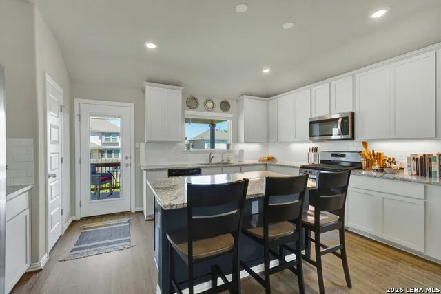 2080 Cowan New Braunfels, TX 78132