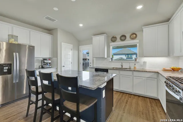 2080 Cowan New Braunfels, TX 78132