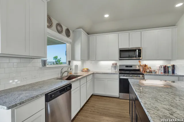 2080 Cowan New Braunfels, TX 78132