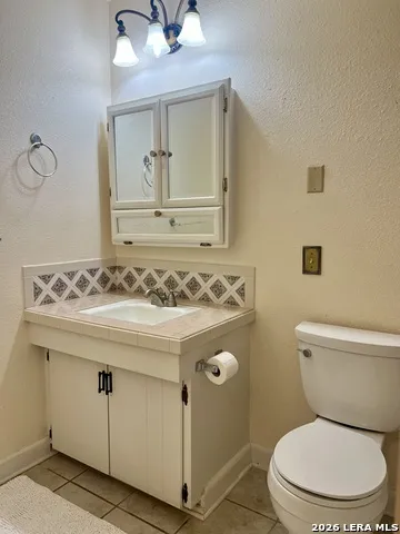 902 Oakridge Dr Pleasanton, TX 78064
