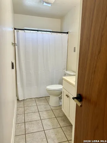 902 Oakridge Dr Pleasanton, TX 78064