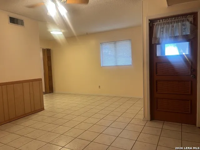 902 Oakridge Dr Pleasanton, TX 78064