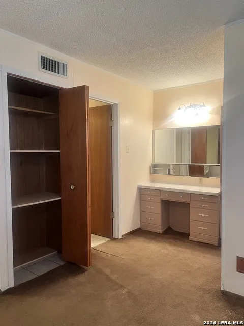 902 Oakridge Dr Pleasanton, TX 78064